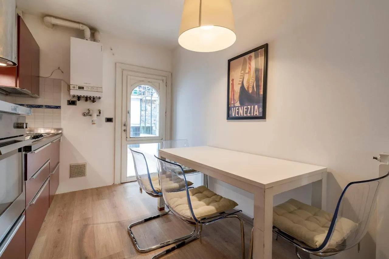 Ca' Del Sol Apartment Venice Italy
